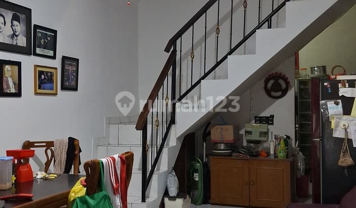 Rumah Bagus SHM di Terminal Sadang Serang, Jl. Sadang Serang, Sadang Serang, Coblong, Kota Bandung, Jawa Barat, Indonesia, 40133, Cikutra