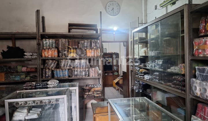 Bisa KPR, Ruko, 2 Lantai, SHM, Siap Huni,