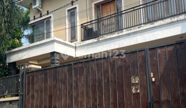 Selling at a Loss Luxury House In Villa Melati Mas Serpong