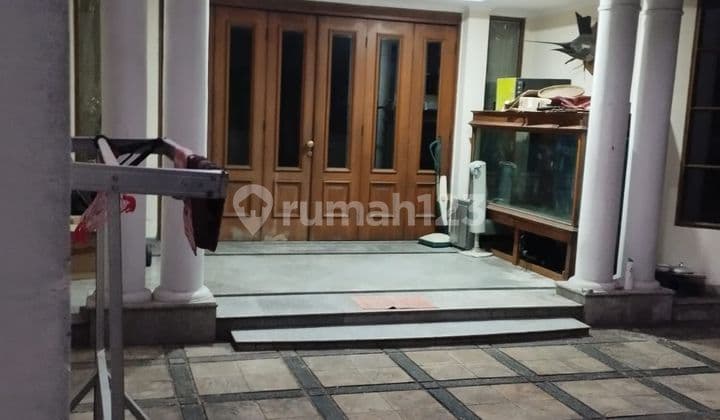 Kebayoran Baru Elit Tenang - Wijaya