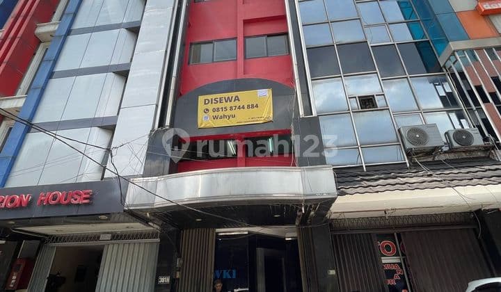 Kebayoran Baru Strategis - Wijaya I