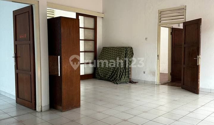 Tebet Raya Strategic - South Jakarta