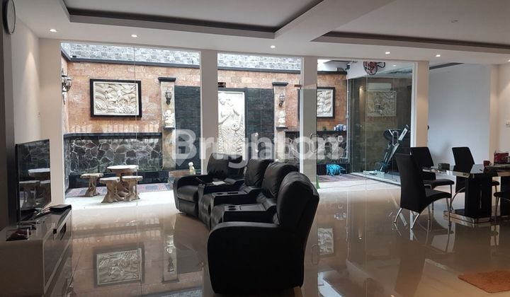 RUMAH BESAR MEWAH DI CLUSTER PREMIUM CIPUTRA