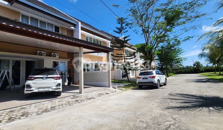 BEACHFRONT VILLA HOUSE
