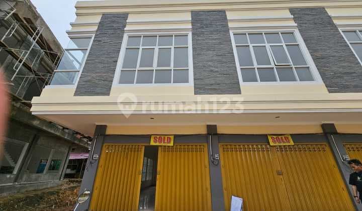 Ruko Jejer 2 Dua Lantai Parkiran.luas Dibalikpapan.utara