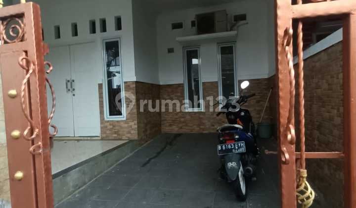 Di Sewakan Rumah Siap Huni deket Stasiun Depok