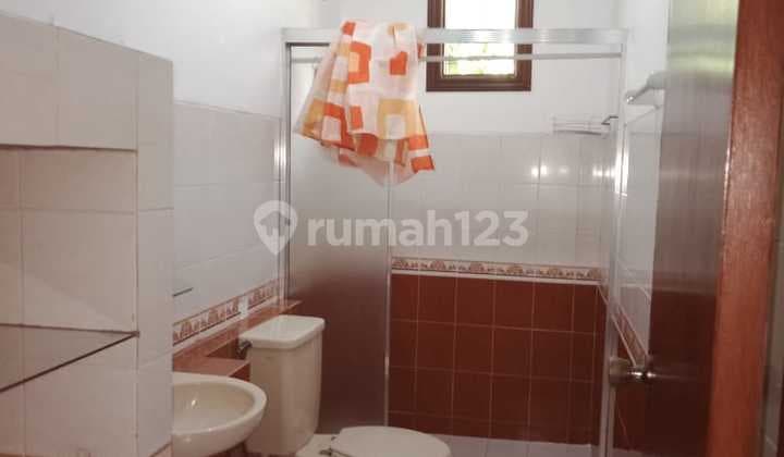 Di Jual Rumah Luas 313M Hook Dekat Tol di Cinere