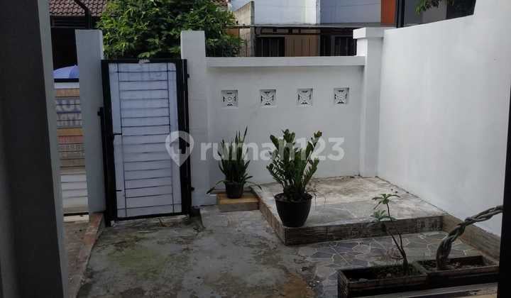 Di Jual Rumah 2 Kamar di Taman Anyelir GDC DEPOK