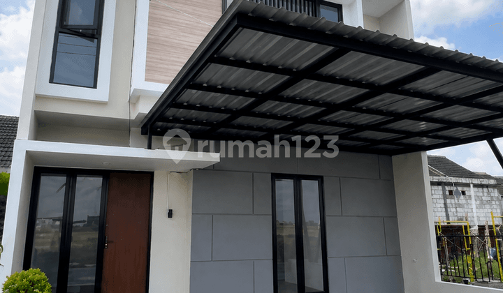 Rumah 2 Lantai Siap Huni - Krian Kota