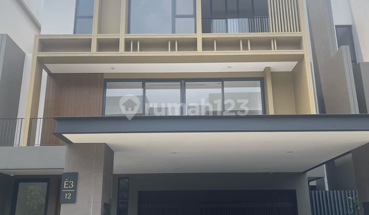3-Storey Luxury House for Rent at Enchante BSD – Near Aeon & The Breeze 4. Premium Cluster House Rental Enchante