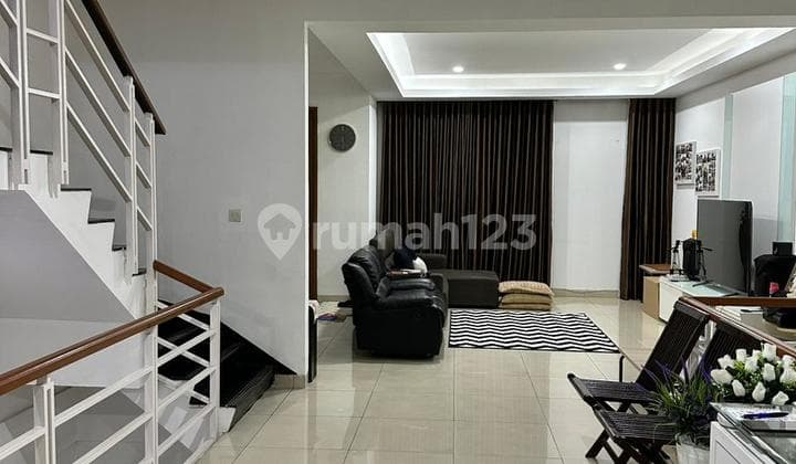 Rumah Semi Furnish Istana Regency Pasteur