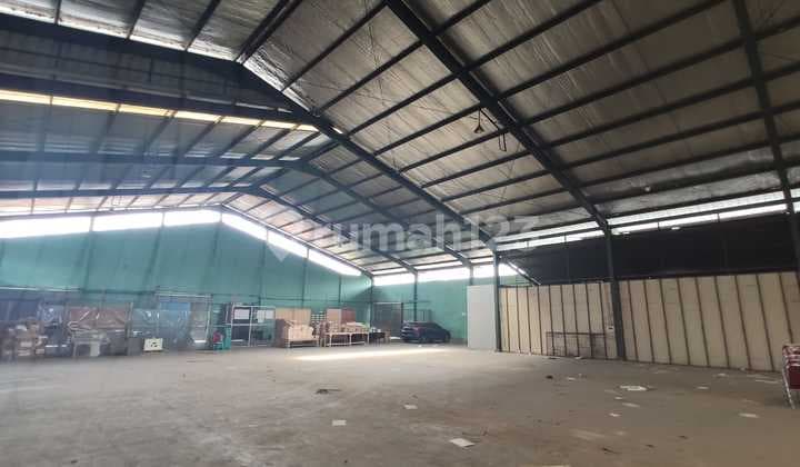 Turun Harga Gudang Strategis Mainroad Soekarno Hatta 700M Pintu Tol