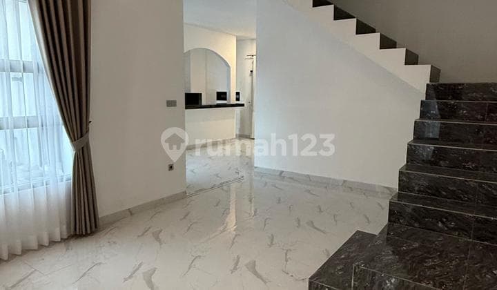 Rumah Baru Cantik Modern Setiabudi Regency