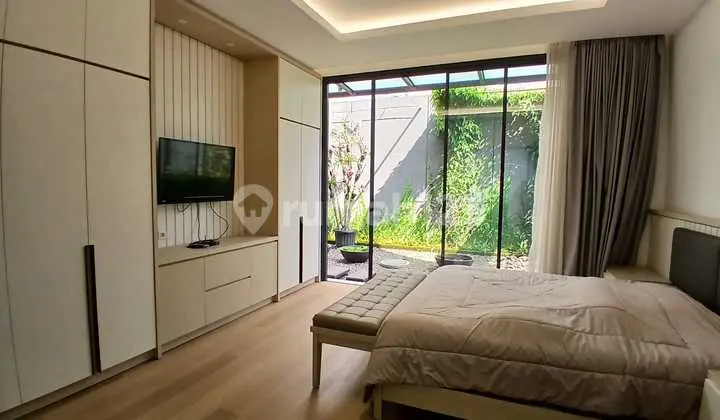 Rumah Mewah Semi Furnish Komplek Sumber Sari