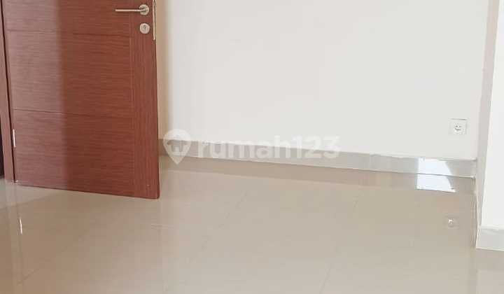 2 Bedroom Baru View Gunung Apartemen Sudirman Suites