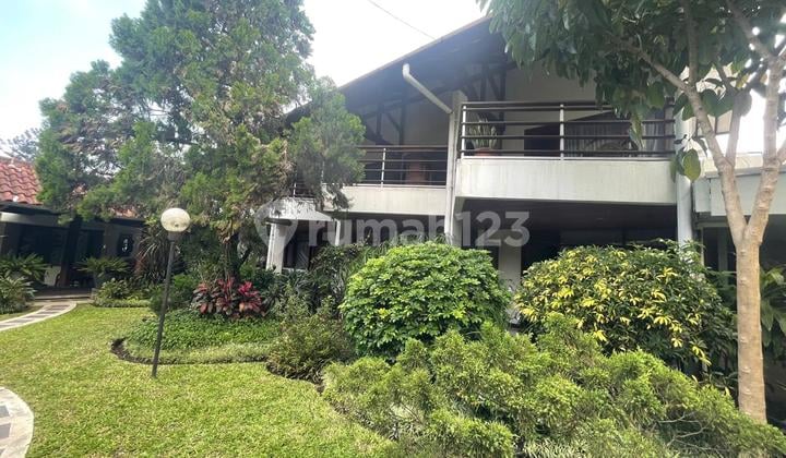 Hotel Aktif Strategis Dekat Gedung Sate Area Riau Bandung