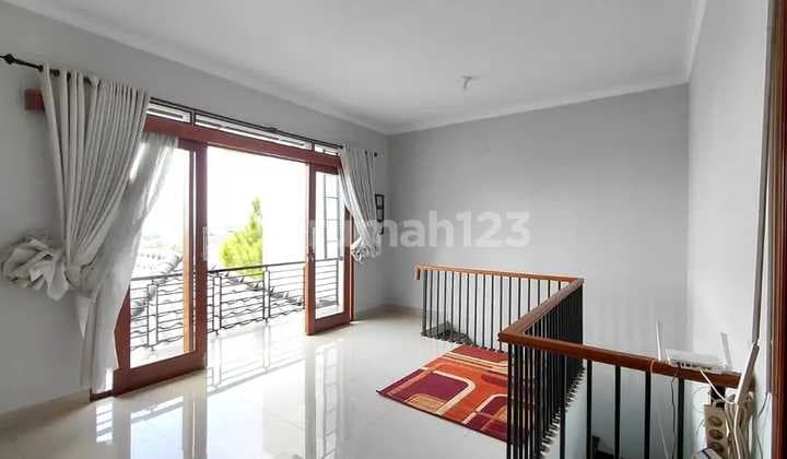 Rumah Furnish View Cantik Cluster Eksklusif Cigadung Dago