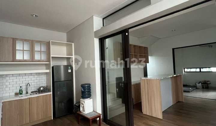 Rumah Cantik Semi Furnish Freya Summarecon Bandung