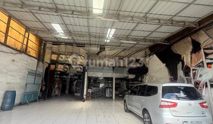 Ruang Usaha Strategis Mainroad Jalan Peta