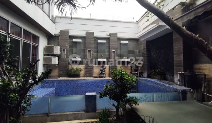 Dijual/Disewakan Gedung/Ruko Moh.toha Mainroad