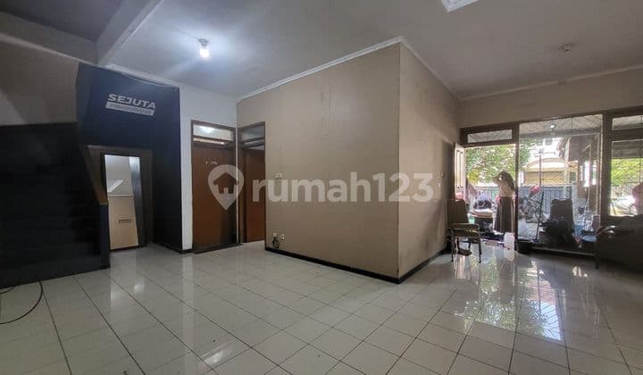 For Sale 2-Story House in Batununggal Indah Complex