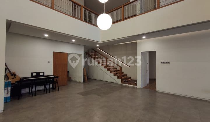 Disewakan Rumah di Sayap Dago 2 Lantai Bagus