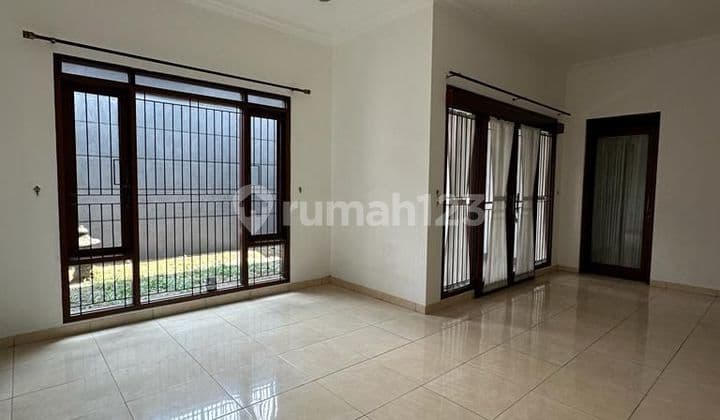 For Rent: 2-Story House in Batununggal Indah Complex
