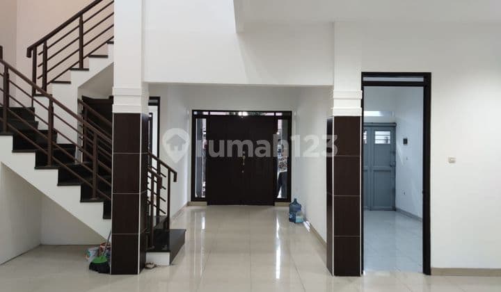 Rumah di Batununggal Indah Estate 2 Lantai Bagus Murah Nego