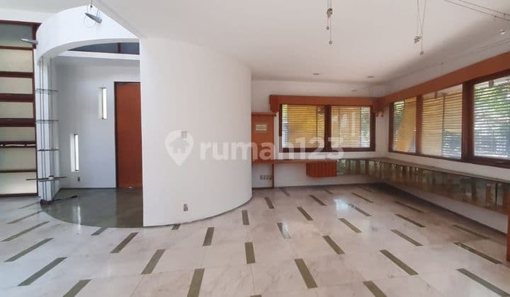 3½-Story House On Setiabudi Main Road