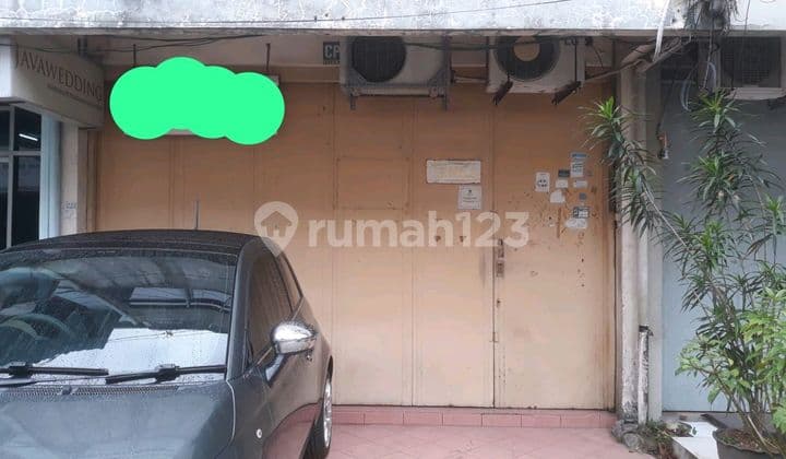 3-Story Shophouse in the City Center, Cikawao - Bandung City