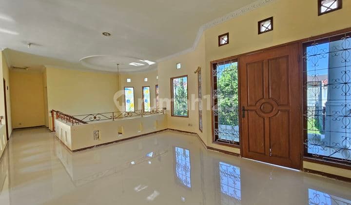 Rumah 2 Lantai Di Batununggal Indah Estate Cluster