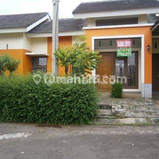 RMH KRUKUT CINERE DEPOK DALAM KOMPLEKS DEPOK SIAP HUNI SHM, LT 192M2, LB 120M2, KT2+1 KM3+1