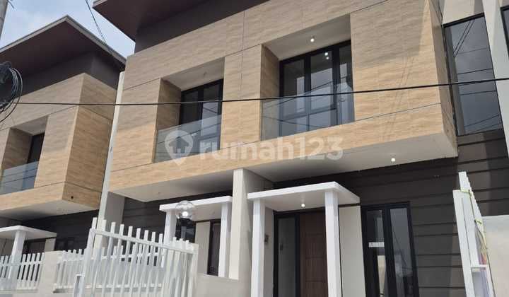 Sewa Rumah Baru Wiyung Dkt Tol Gunungsari