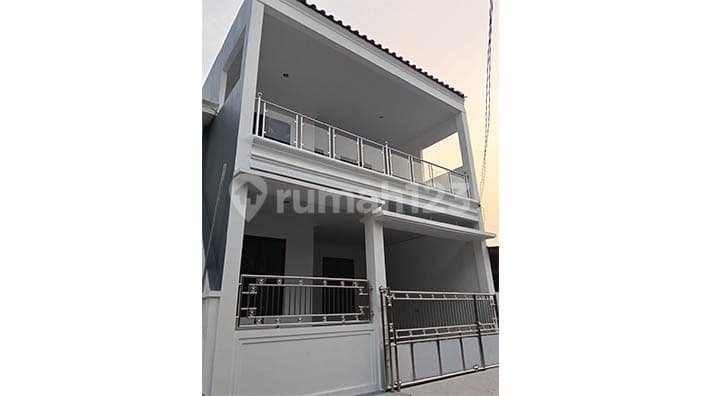 Dijual Rumah Harapan Indah Bekasi