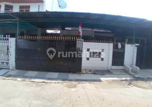 Rumah Sunter Hijau Standar Lokasi Dekat Moi