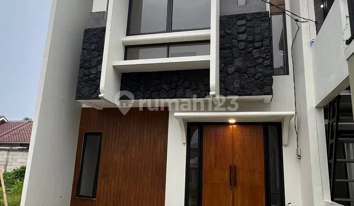 Rumah 2 Lantai Modern Siap Huni 900 Meter Ke Tol di Depok