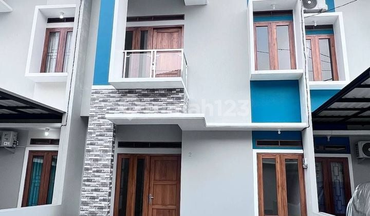 Rumah Minimalis Siap Huni Dekat Stasiun Kereta Depok Baru