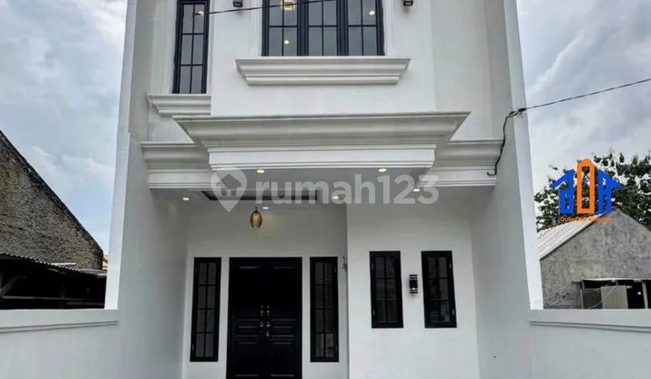 Rumah Mewah Siap Huni di Pancoran Mas 900 Meter ke Pintu Tol