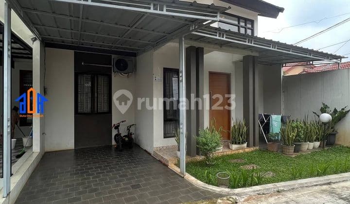 Minimalist House with Large Land Near Depok Baru Train Station