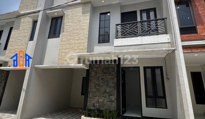 Rumah Minimalis Siap Huni 900 Meter Ke Pintu Tol Depok