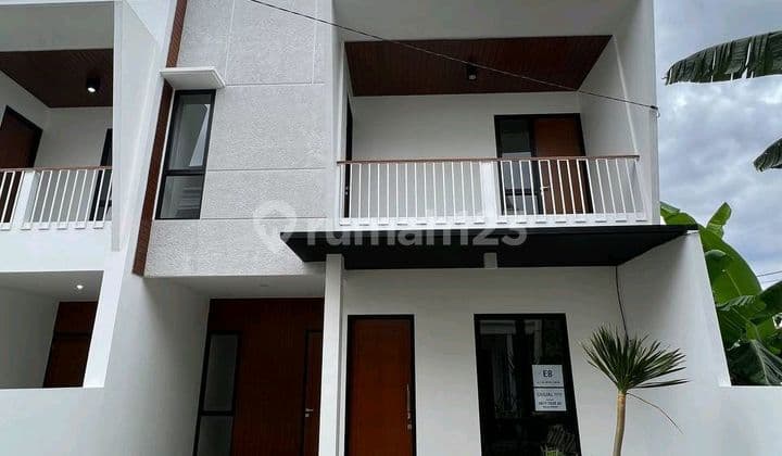 Rumah 3 Lantai Siap Huni di Pancoran Mas Akses 900 Meter ke Tol