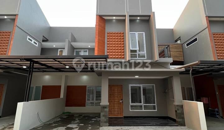 Rumah Mewah Siap Huni Akses Strategis Dekat Pintu Tol Desari