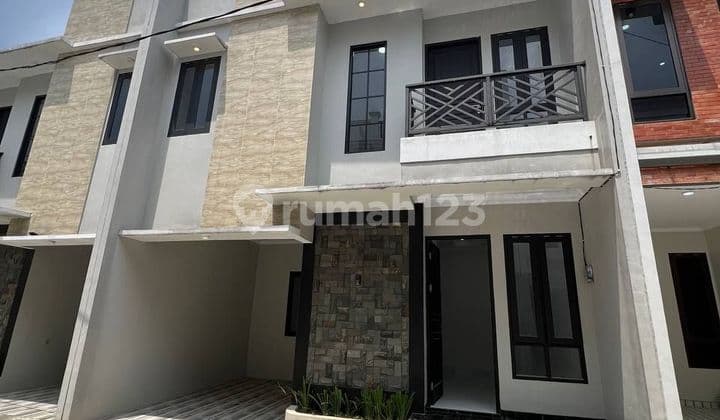 Rumah Minimalis Siap Huni Akses 900 Meter Ke Tol Depok