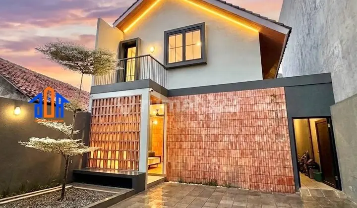 Modern Office-Ready House Near Toll Gate in Pancoran Mas