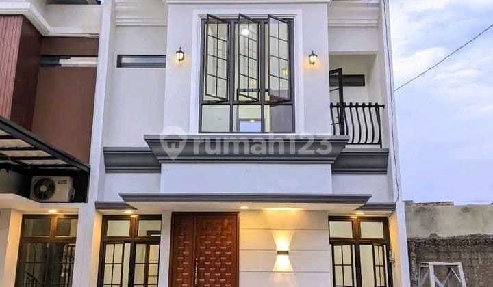 Rumah 2 Lantai Mewah Di Tanah Baru Depok