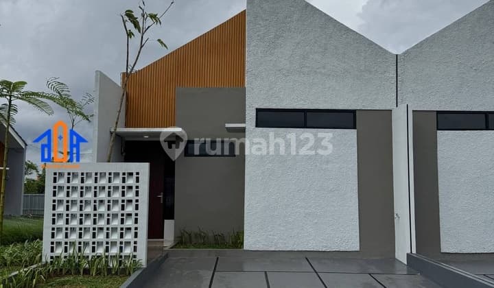 Rumah Modern Fasilitas Lengkap Dekat Stasiun Kereta Api