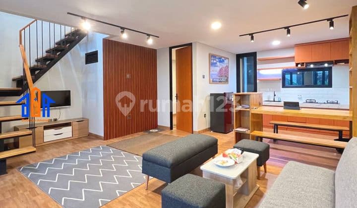 Rumah Furnished Rooftop Cozy Dekat Pintu Tol Depok