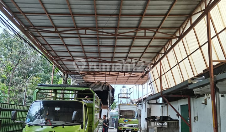 Gudang Kelontong Di Golf Raya Ujungberung Bandung