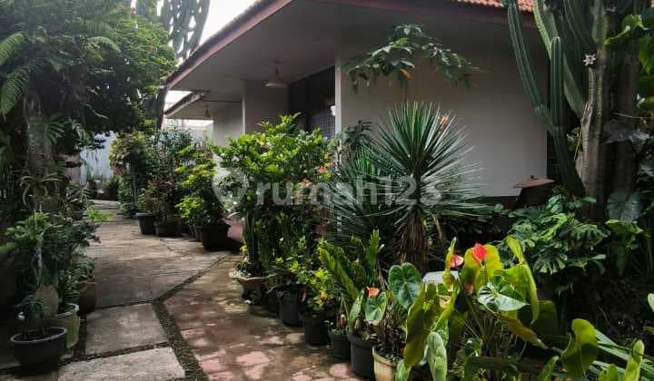 Rumah Adem Di Kota Lembang