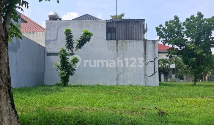 For Sale: Graha Famili Block R Plot, Area 210m2, HGB